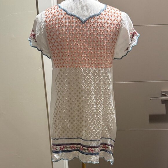 Johnny Was White Embroidered Floral Tunic with Blue and Yellow Accents - Picture 6 of 9